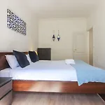 Grand Almirante By Homing Lägenhet *